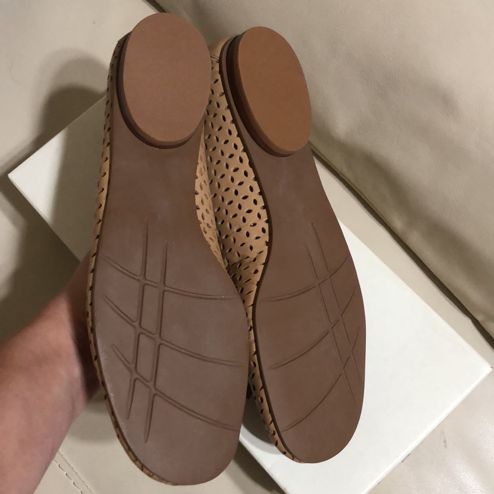 NIB Naturalizer Leather Lattice Flat - Picture 3 of 5